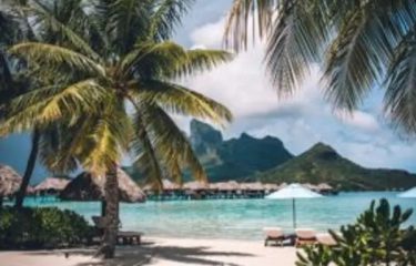 Cook’s Bay Hotel Moorea – 7 Nights