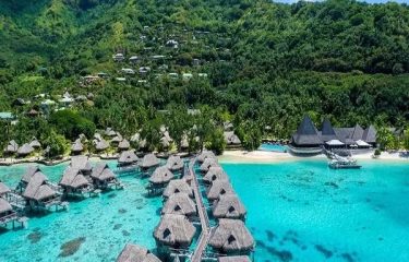 Cook’s Bay Hotel Moorea – 7 Nights