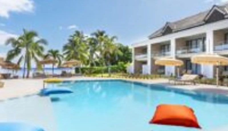 Cook’s Bay Hotel Moorea – 7 Nights