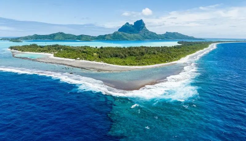 Luxury Silversea Cruise: Society Islands, Tuamotus & Marquesas