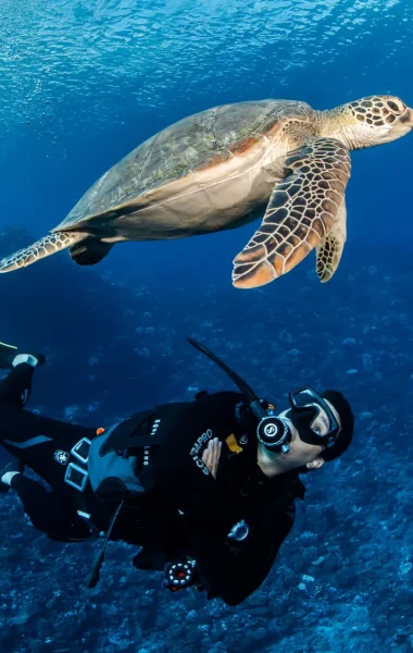 Scuba diving in Fakarava © Frédérique Legrand