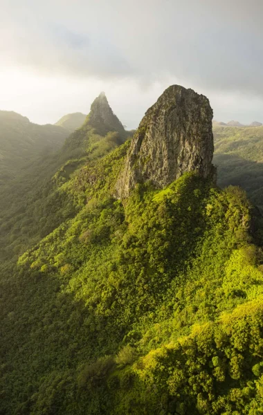 A Three Week Trip in <i>The Islands of Tahiti</i>” width=”380″ height=”600″> </picture>
</div>
<div class=