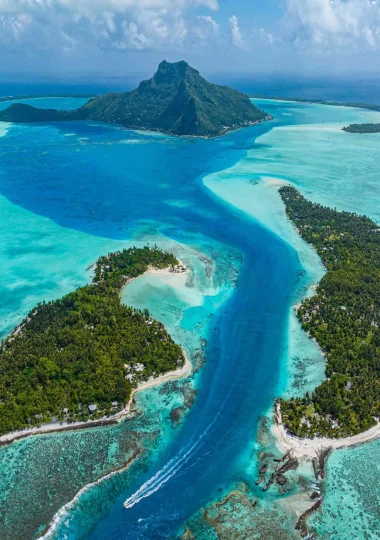 Aerial view of the island of Maupiti ©_Michael Runkel