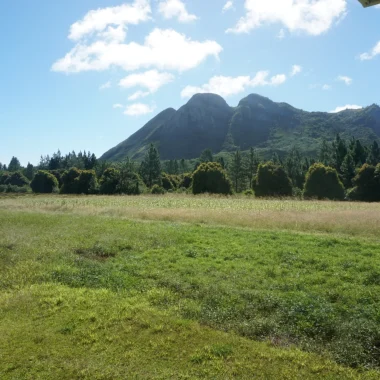 Mount Taitaa in Tubuai © Léa Parizot