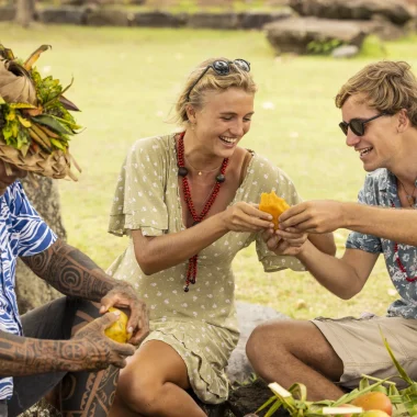 Mango tasting © Grégoire Le Bacon